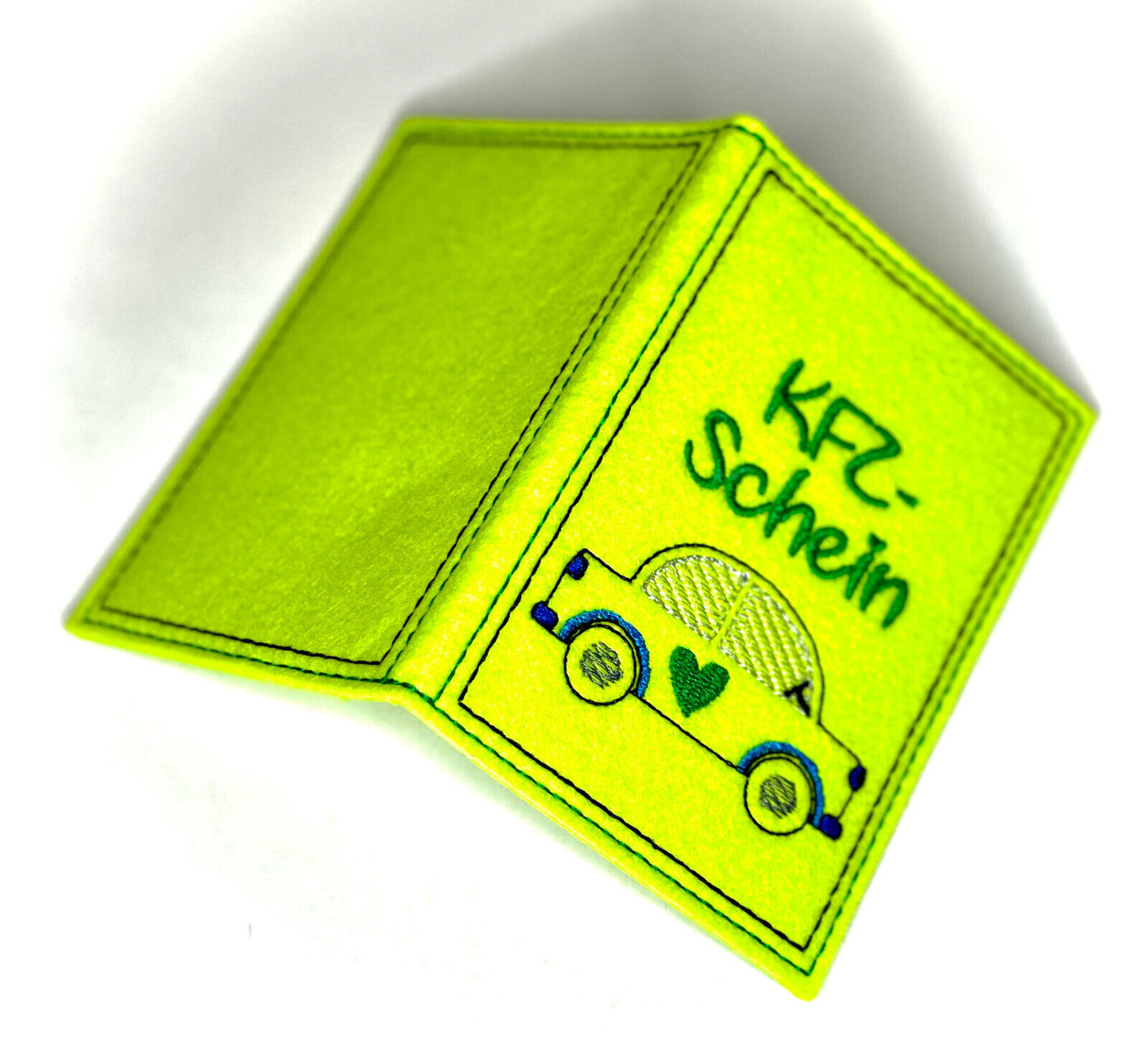 KFZ-Hülle aus Filz, individuell bestickt, Geschenk zum Auto/Führerschein