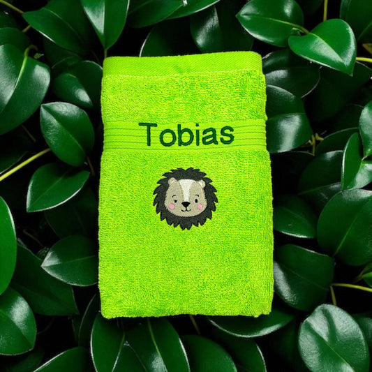 Löwen Handtuch mit Name in 19 verschiedenen Farben und 4 Größen wählbar