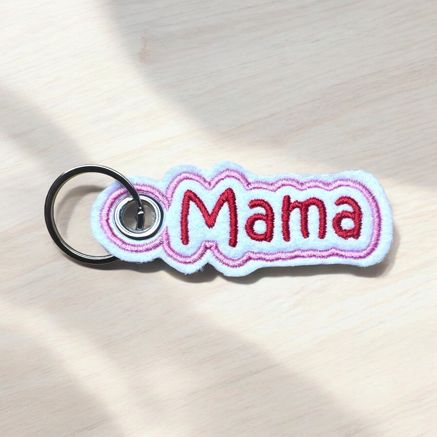 Schlüsselanhänger mit Name bestickt aus Filz mit Schlüsselring