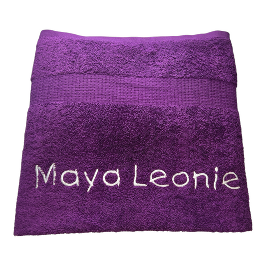 zusätzlicher Name aufgestickt