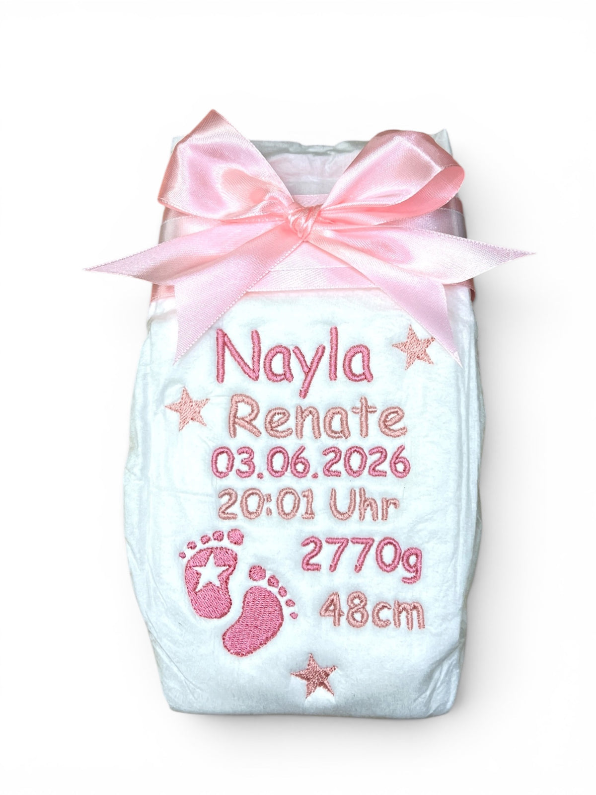 Bestickte Windel mit Name und Geburtsdaten, Sterne und Füße, Geschenk zur Geburt
