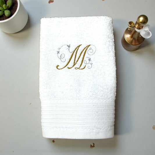 Handtuch mit Ein-Buchstaben-Monogram / Initiale, Handtuch, Sauna, Wellness, Duschtuch, edles Geschenk zu jedem Anlass
