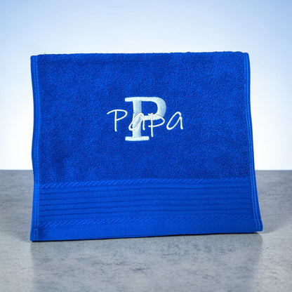 Handtuch mit Namen & Inititale bestickt – Personalisiertes Handtuch aus 100 % Baumwolle, 450 g/m², Gästehandtuch, Duschtuch, Badetuch oder Saunatuch