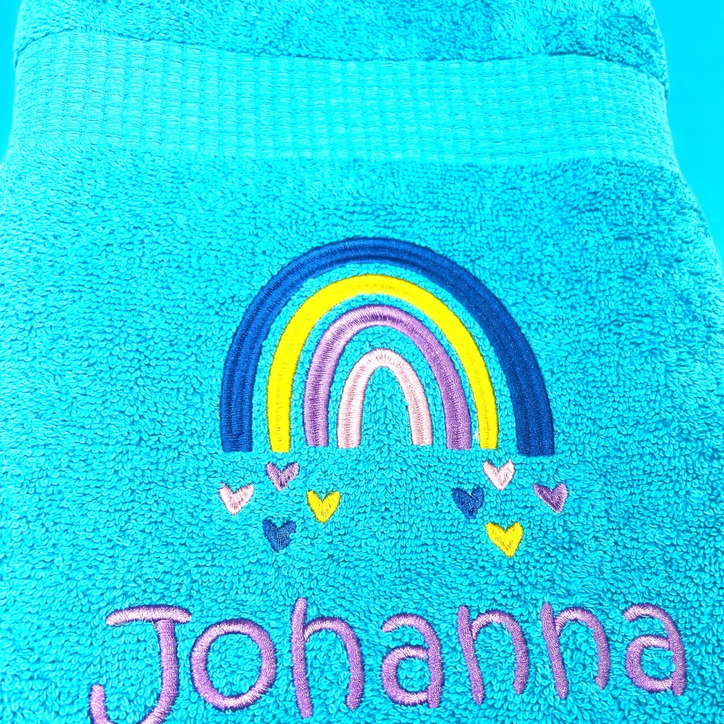 Regenbogen Handtuch mit Name bestickt, Duschtuch, Kindergarten, Sport