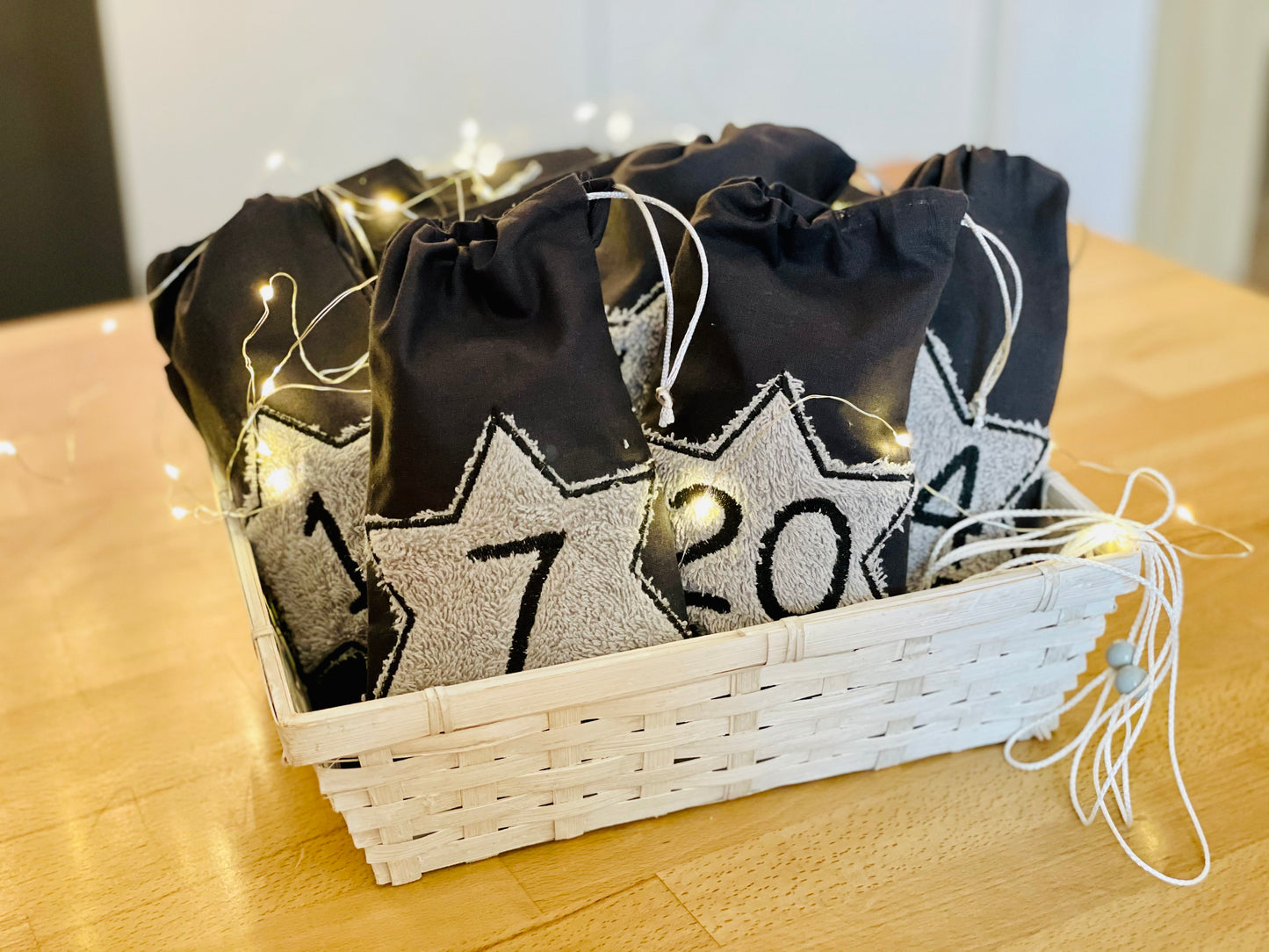 Adventskalender aus Stoff zum selber befüllen, Frottee-Sterne