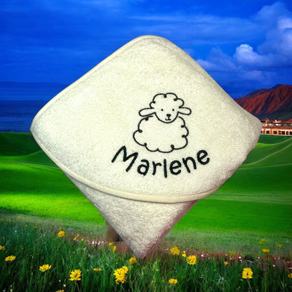 Kapuzenhandtuch Schaf Flocke von Sterntaler 100x100 cm, personalisierbar mit Name