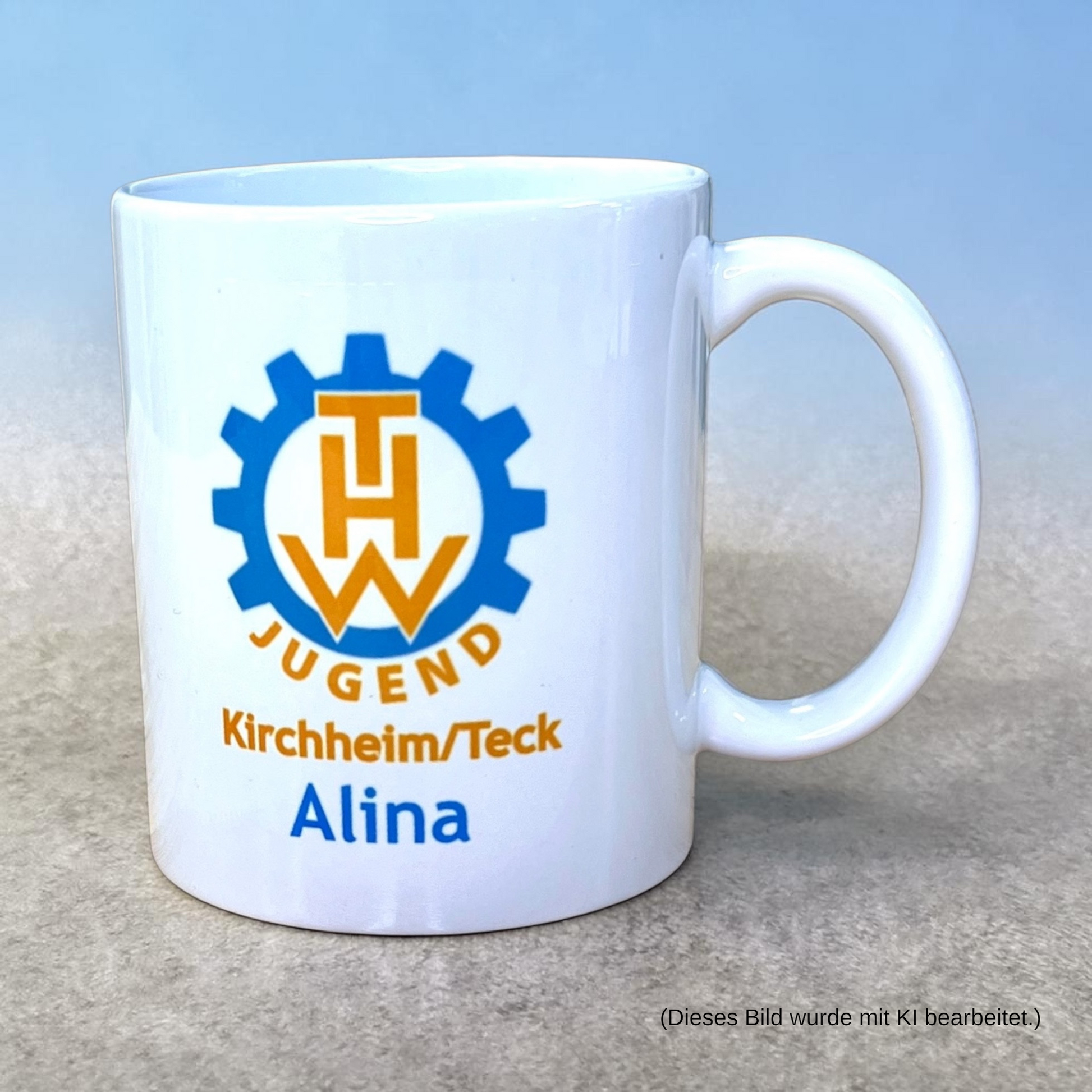 (Dieses Bild der Tasse wurde mit KI bearbeitet.)
