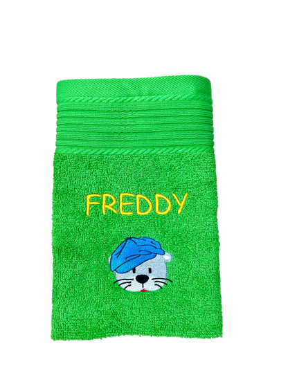 Kinder Handtuch mit Name und Motiv 30x50 cm Kita Kindergarten oder für Unterwegs