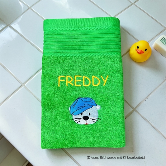 Kinder Handtuch mit Name und Motiv 30x50 cm Kita Kindergarten oder für Unterwegs
