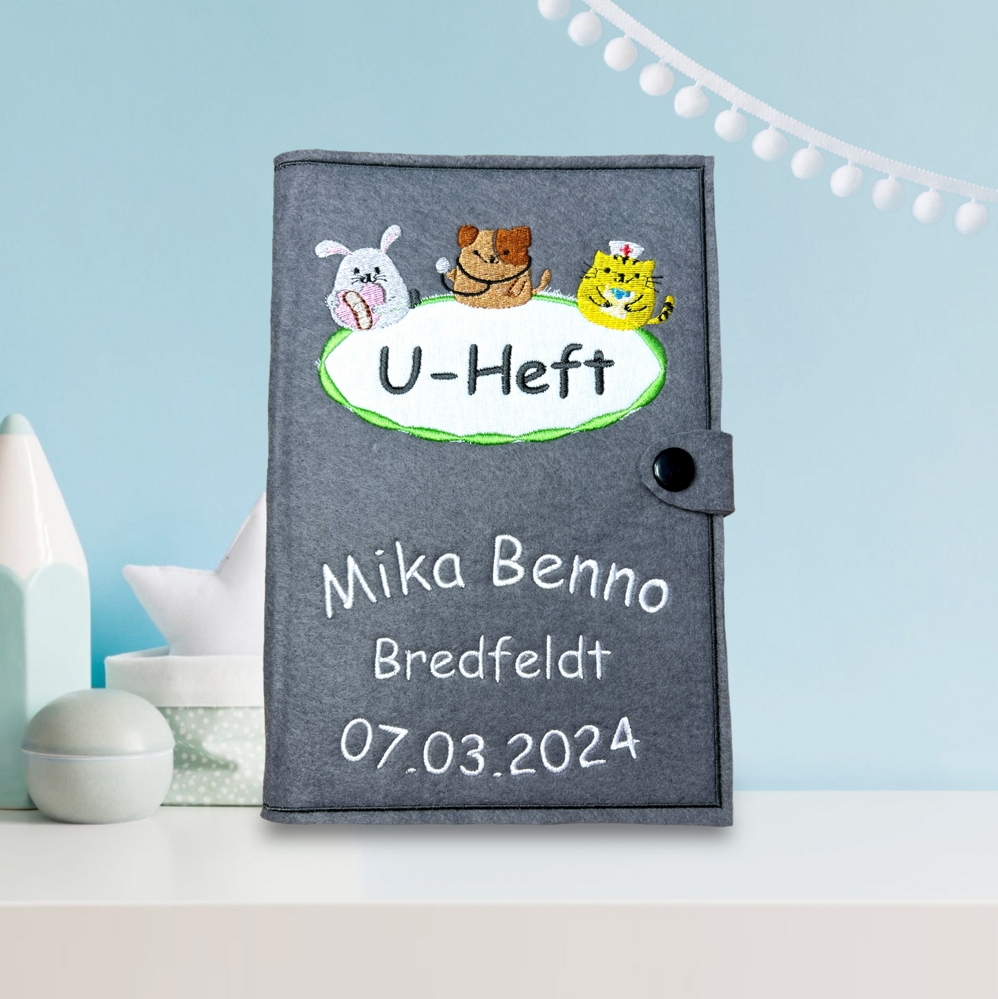 U-Heft Hülle aus Filz, bestickt, auf Wunsch mit Name und Geburtsdatum, fürs Baby