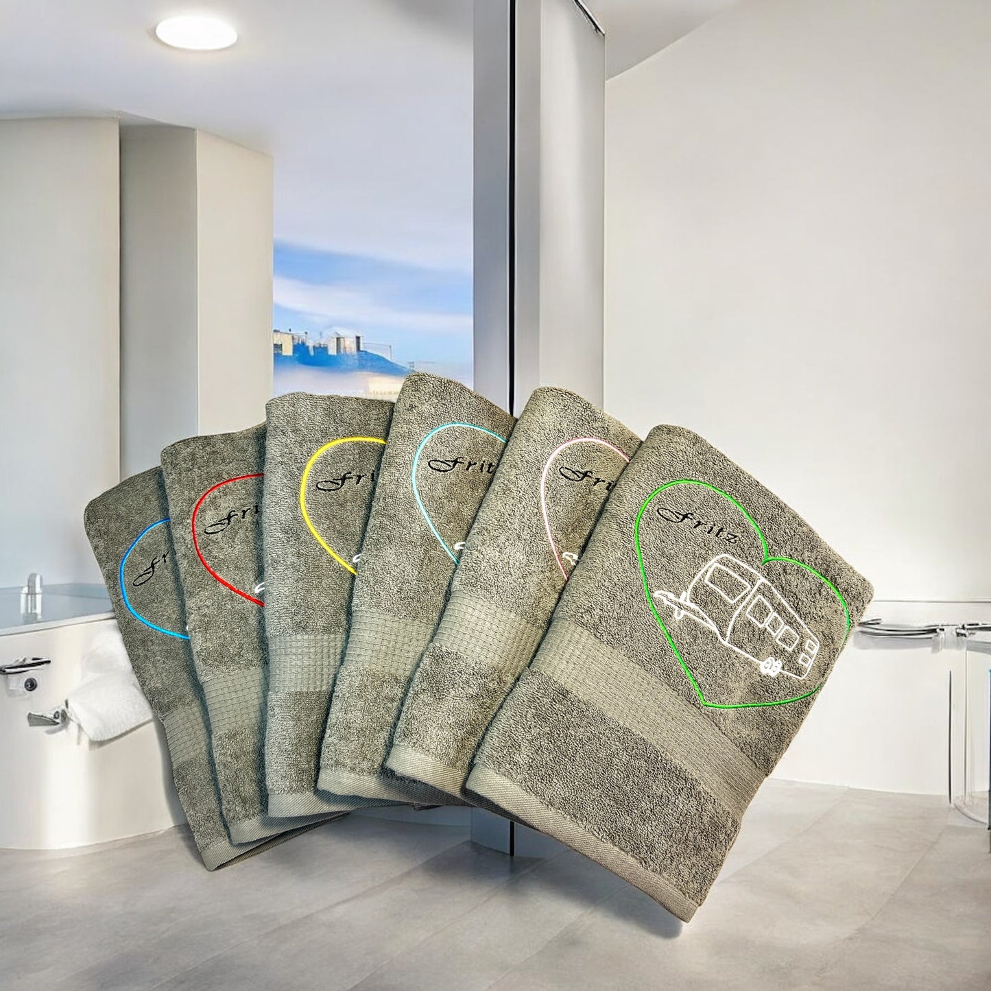 Wohnwagen mit Herz Handtuch mit Name bestickt, Duschtuch, Urlaub, Strand