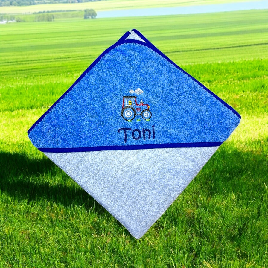 Traktor Kapuzenhandtuch mit Name bestickt, schönes Geschenk zur Geburt