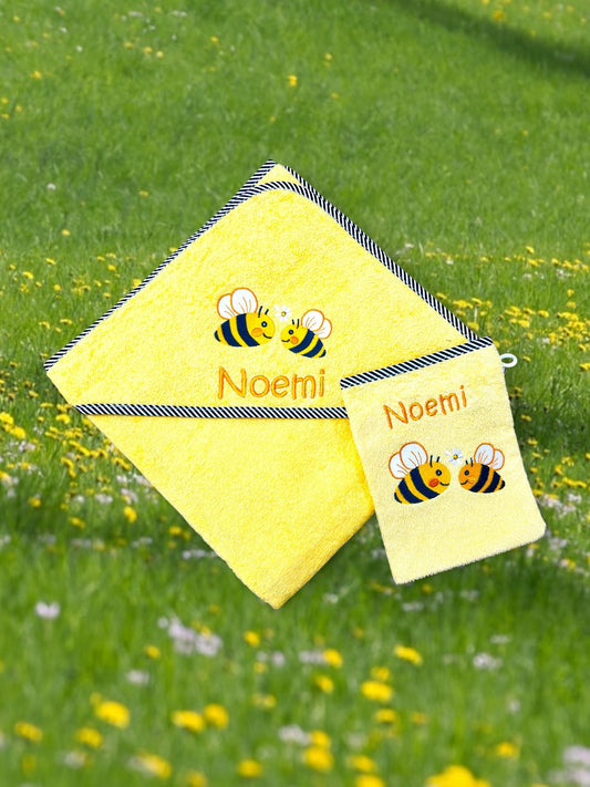 Geschenkset Kapuzenhandtuch 100x100 cm und Waschlappen, Set in gelb mit Name und Bienen-Motiv, Geschenk zur Geburt