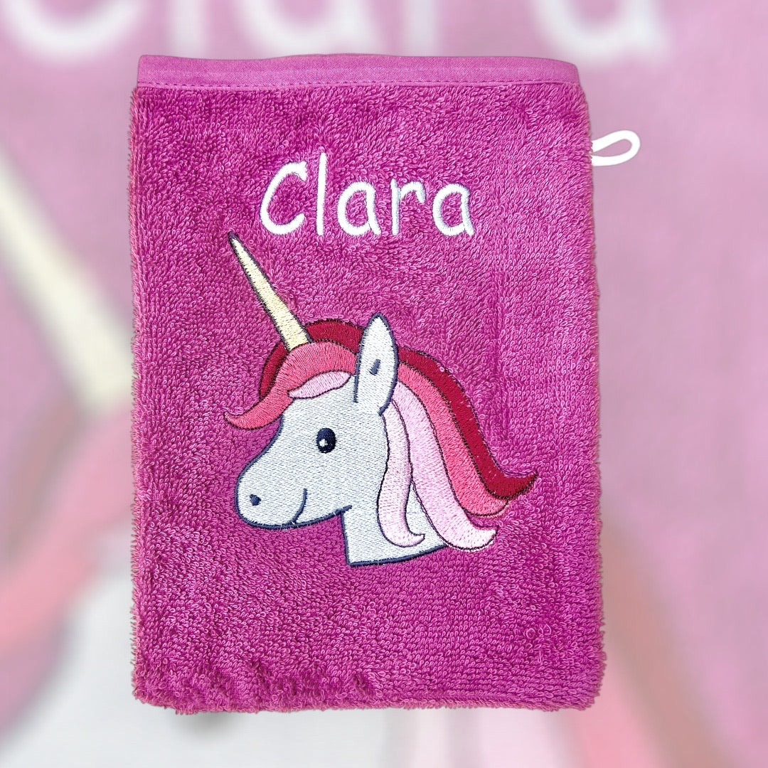 Baby Waschlappen, mauve mit Einhorn-Motiv und Name bestickt, aus Baumwolle
