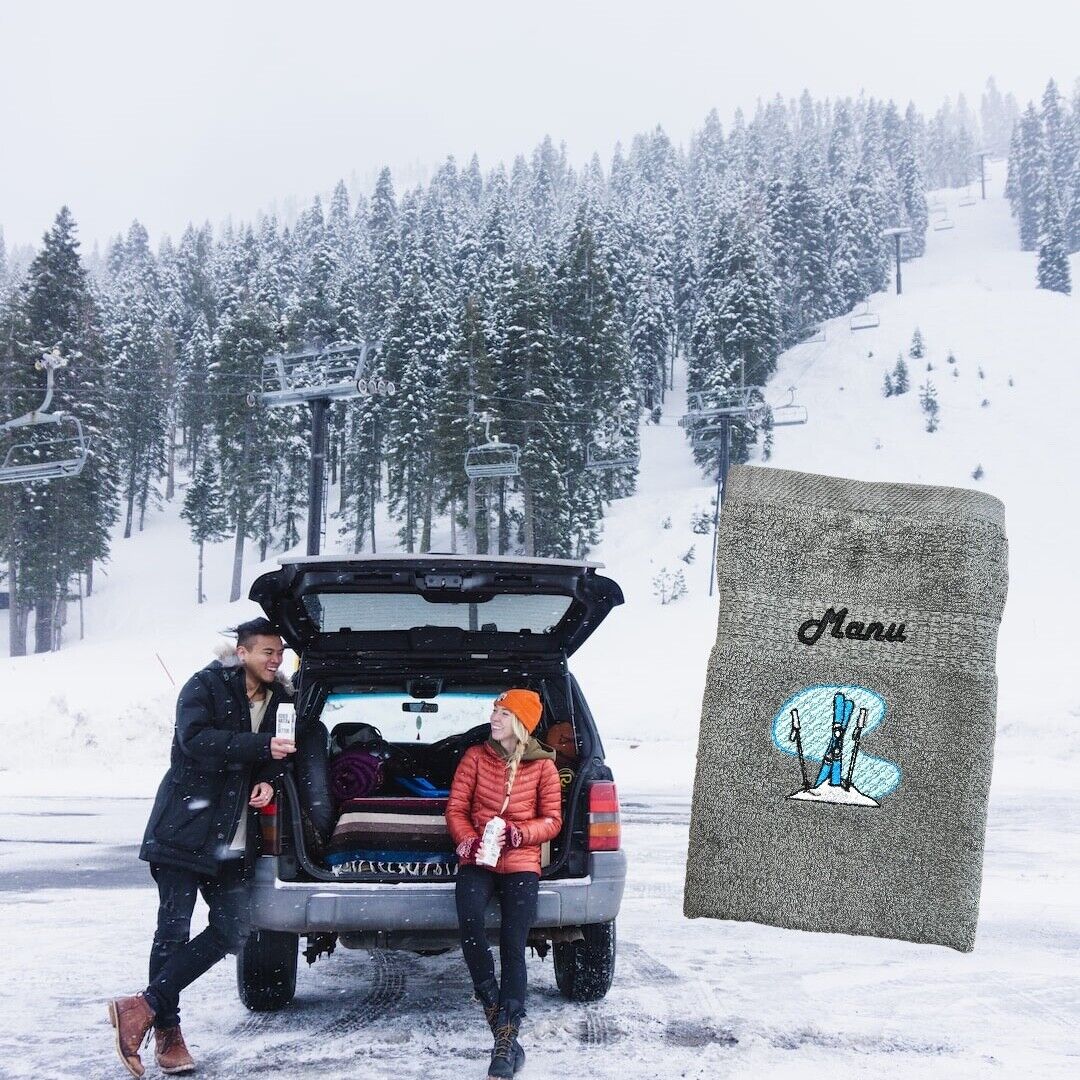 Handtuch mit Ski und Name bestickt